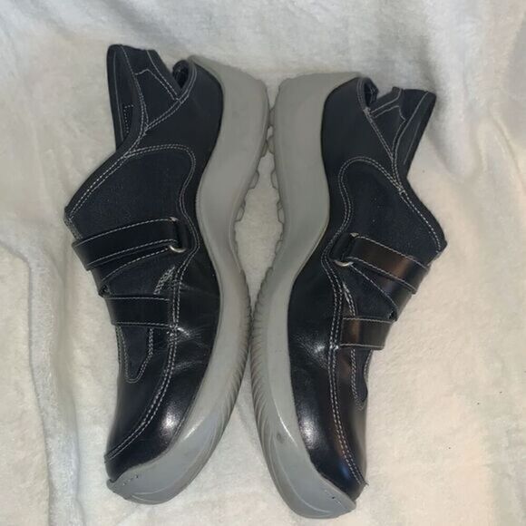 Kenneth Cole Black‎ Sneakers with Back Strap Size 7 - Picture 4 of 12